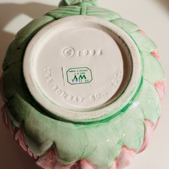 The Bombay Company’s Gerber Teapot - Picture 7 of 9